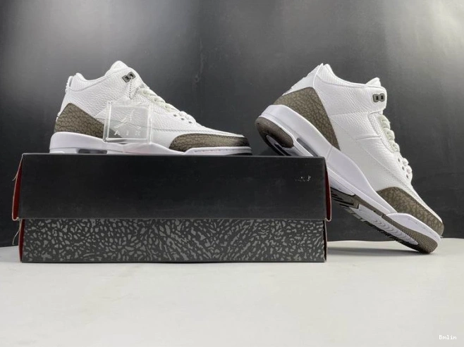 Boostmaster lin Jordan (2018) 3 Air Retro 136064-122 Mocha 0817